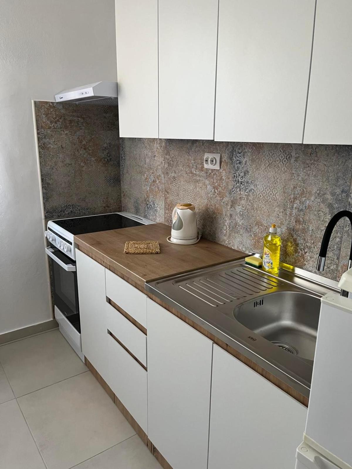 בטינה Apartment Patrik מראה חיצוני תמונה
